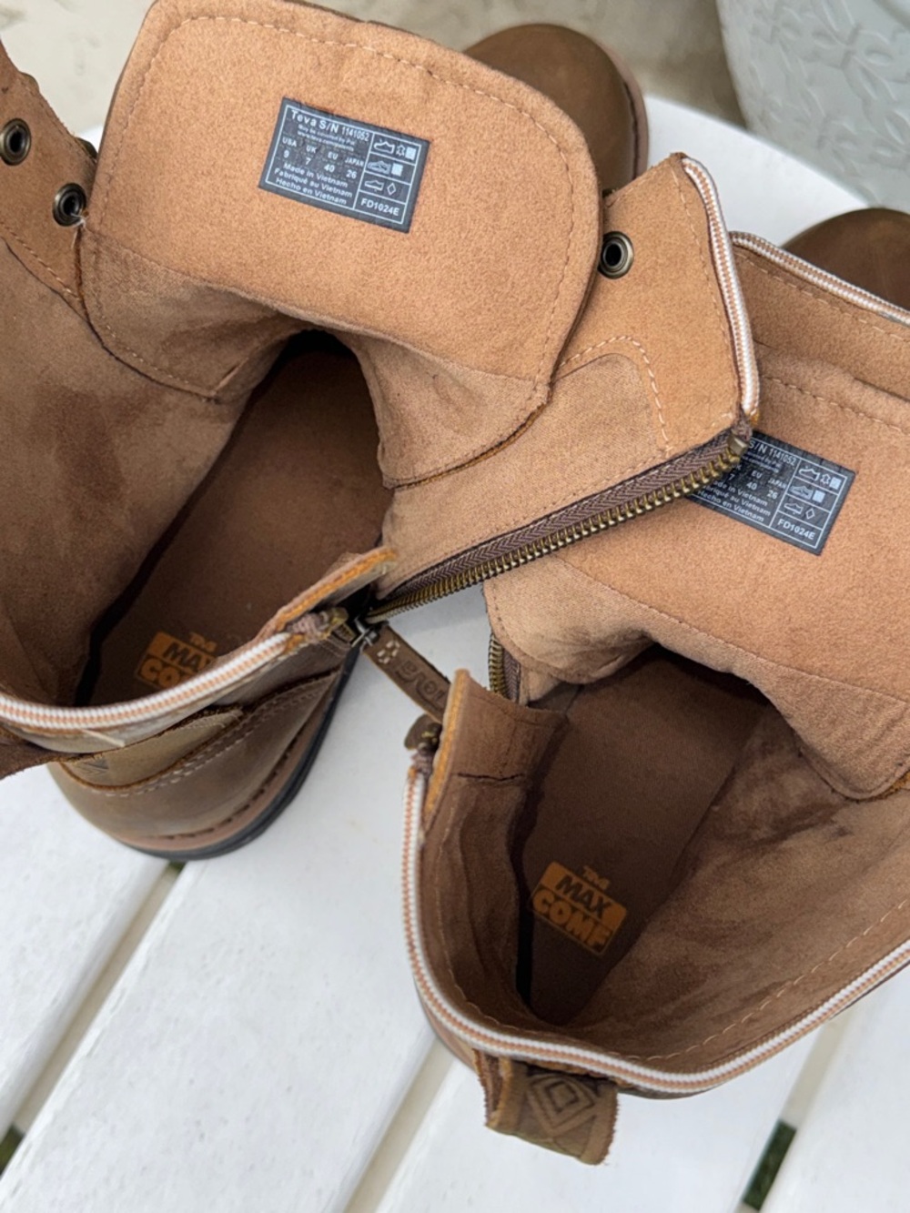 Teva Women's Rowena Lace Hiking Boots - Picture 9 of 13